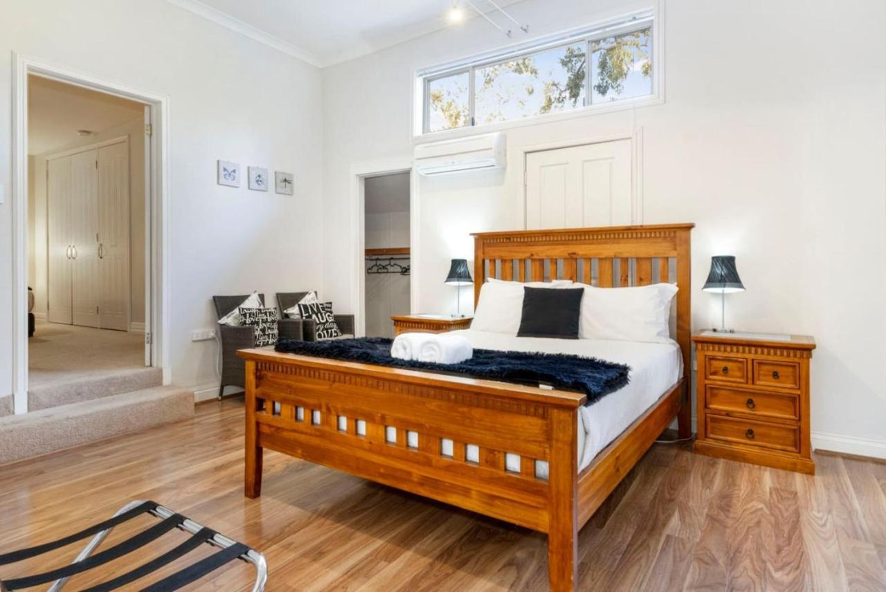 Inn The Tuarts Guest Lodge Wonnerup Eksteriør billede
