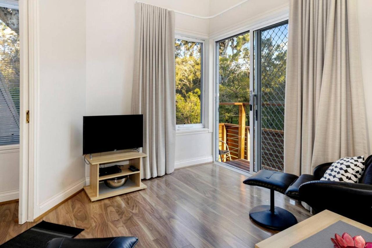 Inn The Tuarts Guest Lodge Wonnerup Eksteriør billede