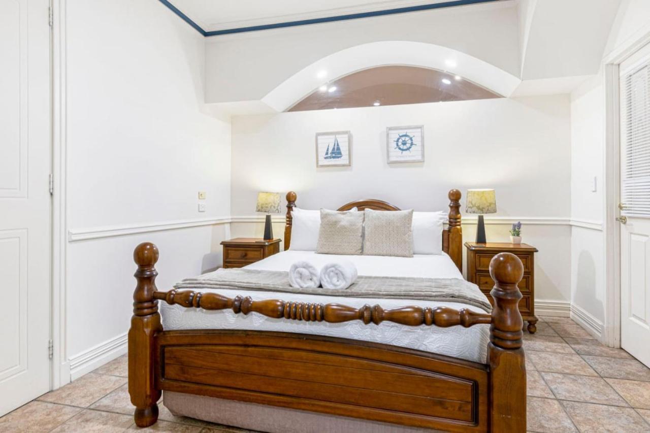 Inn The Tuarts Guest Lodge Wonnerup Eksteriør billede